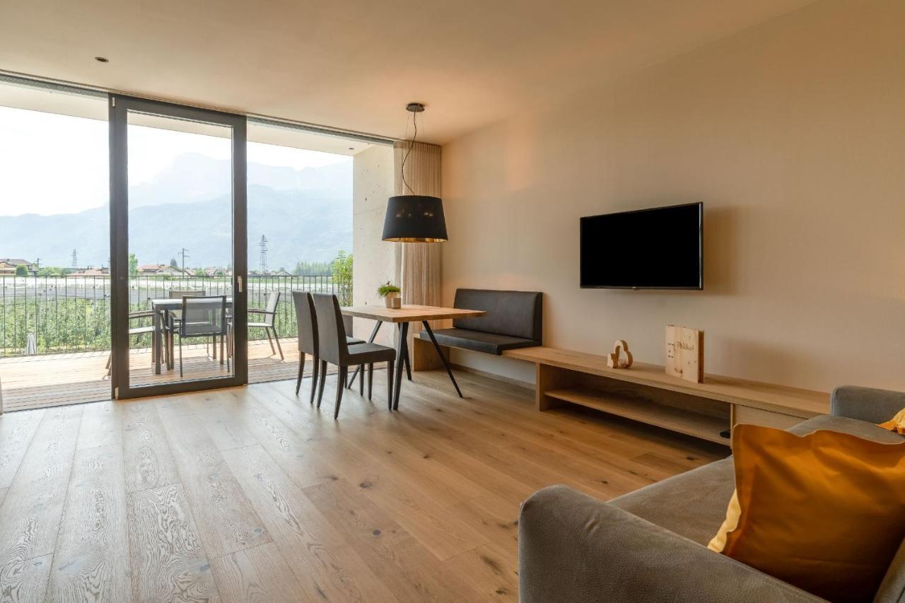 Feldhof Vilpian- Urlaub Auf Dem Bauernhof Apartamento Exterior foto