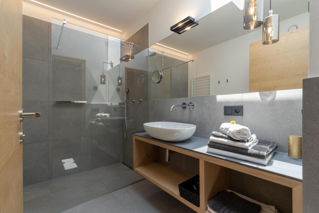 Feldhof Vilpian- Urlaub Auf Dem Bauernhof Apartamento Exterior foto