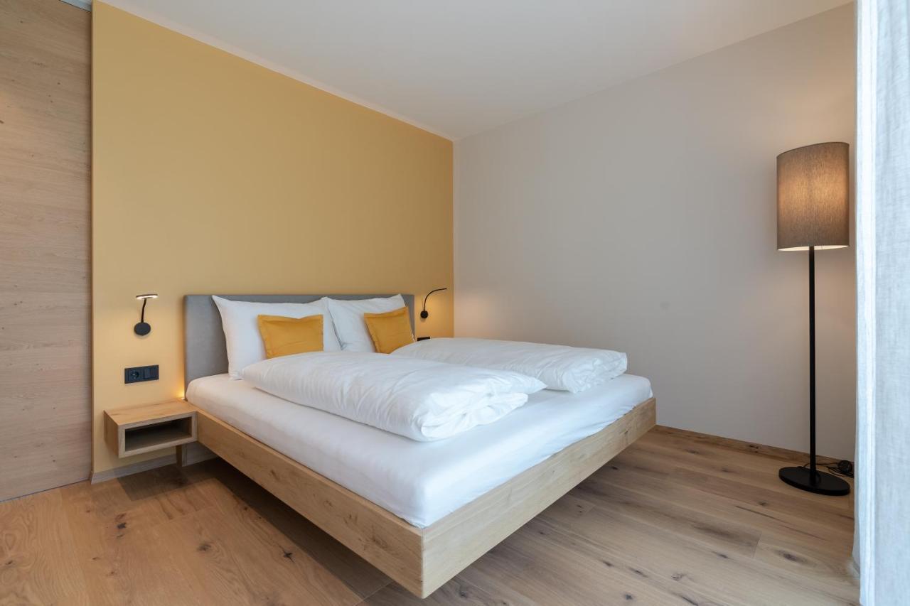 Feldhof Vilpian- Urlaub Auf Dem Bauernhof Apartamento Exterior foto